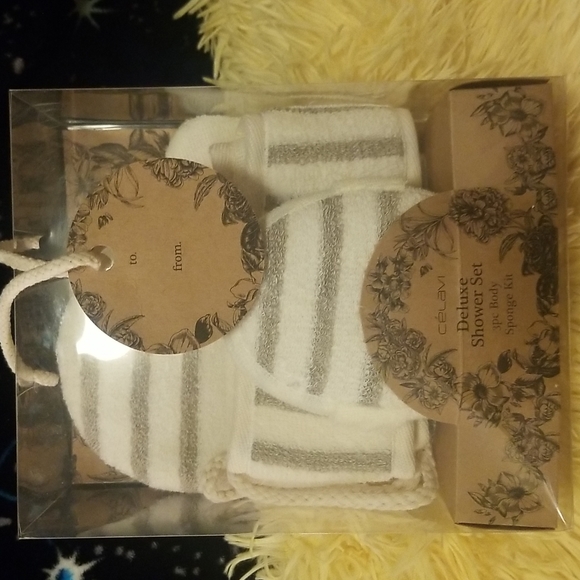 CELAVIE Shower Set - Picture 4 of 8